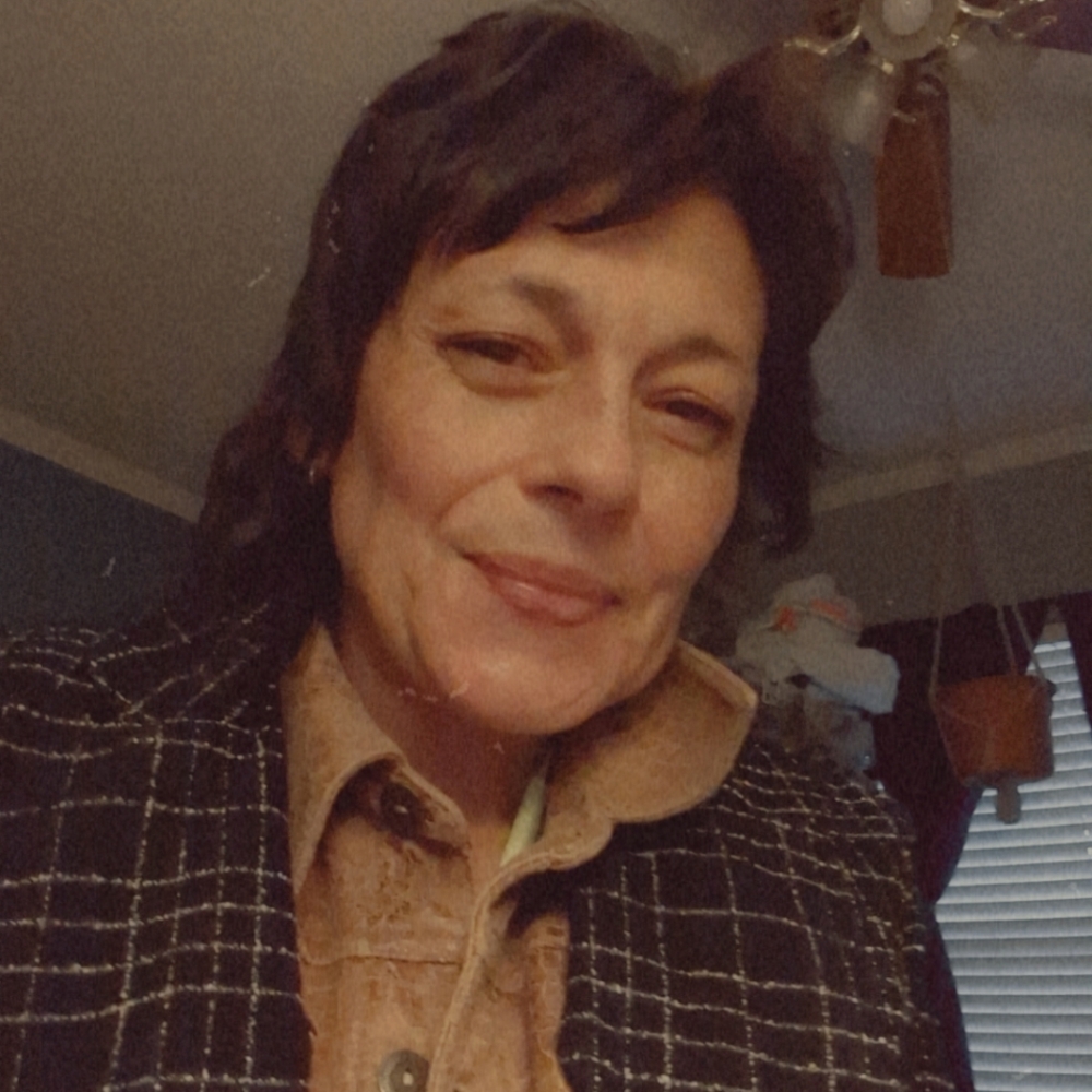 Clothes, Knickknacks, Decorative Items, Jewelry Bags....Meet your Posher, Tonya